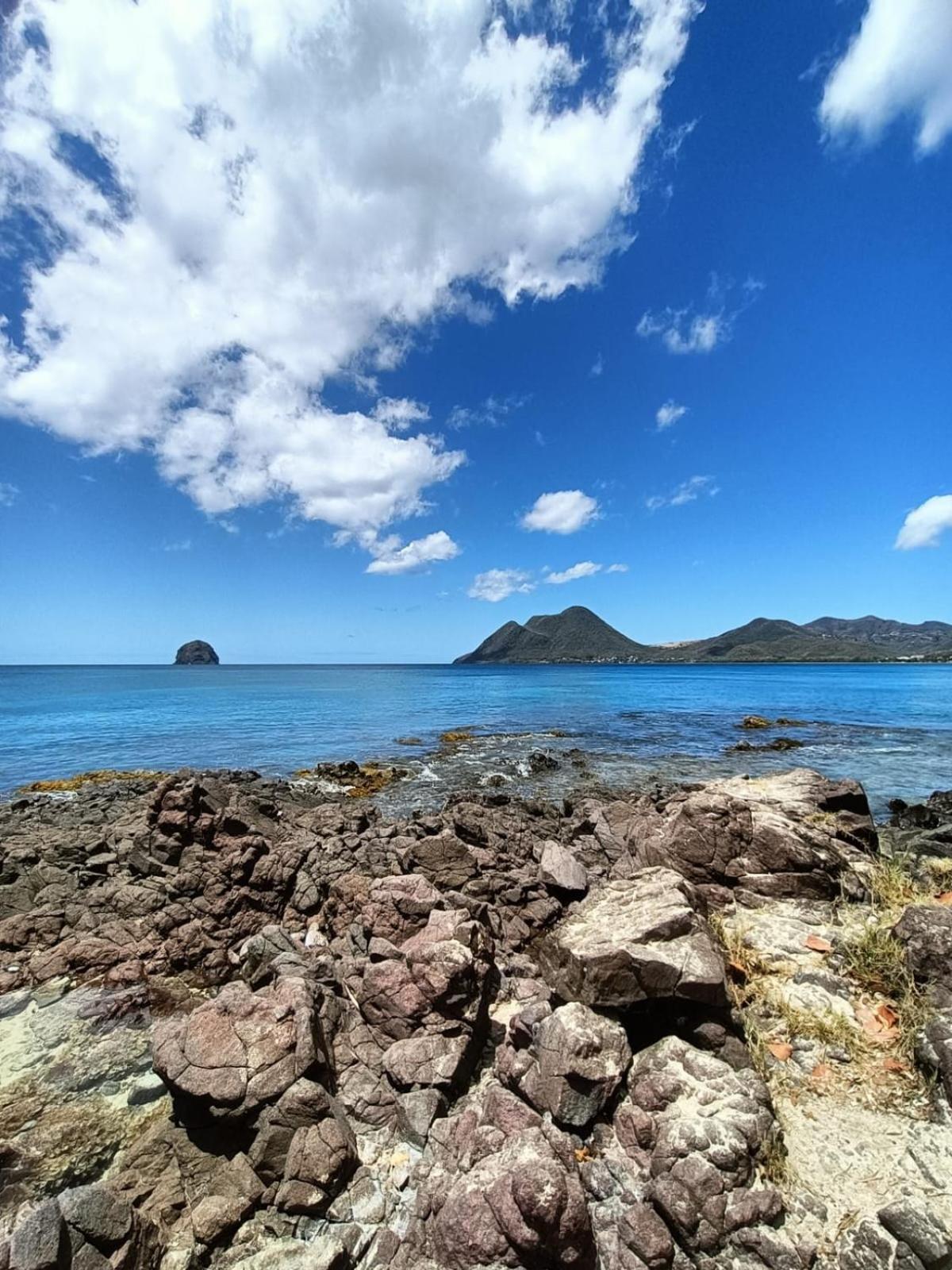 Votre maison de vacances au bord de plage Le Diamant Extérieur photo